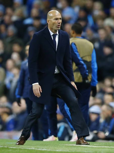 Zidane con i pantaloni strappati. Reuters